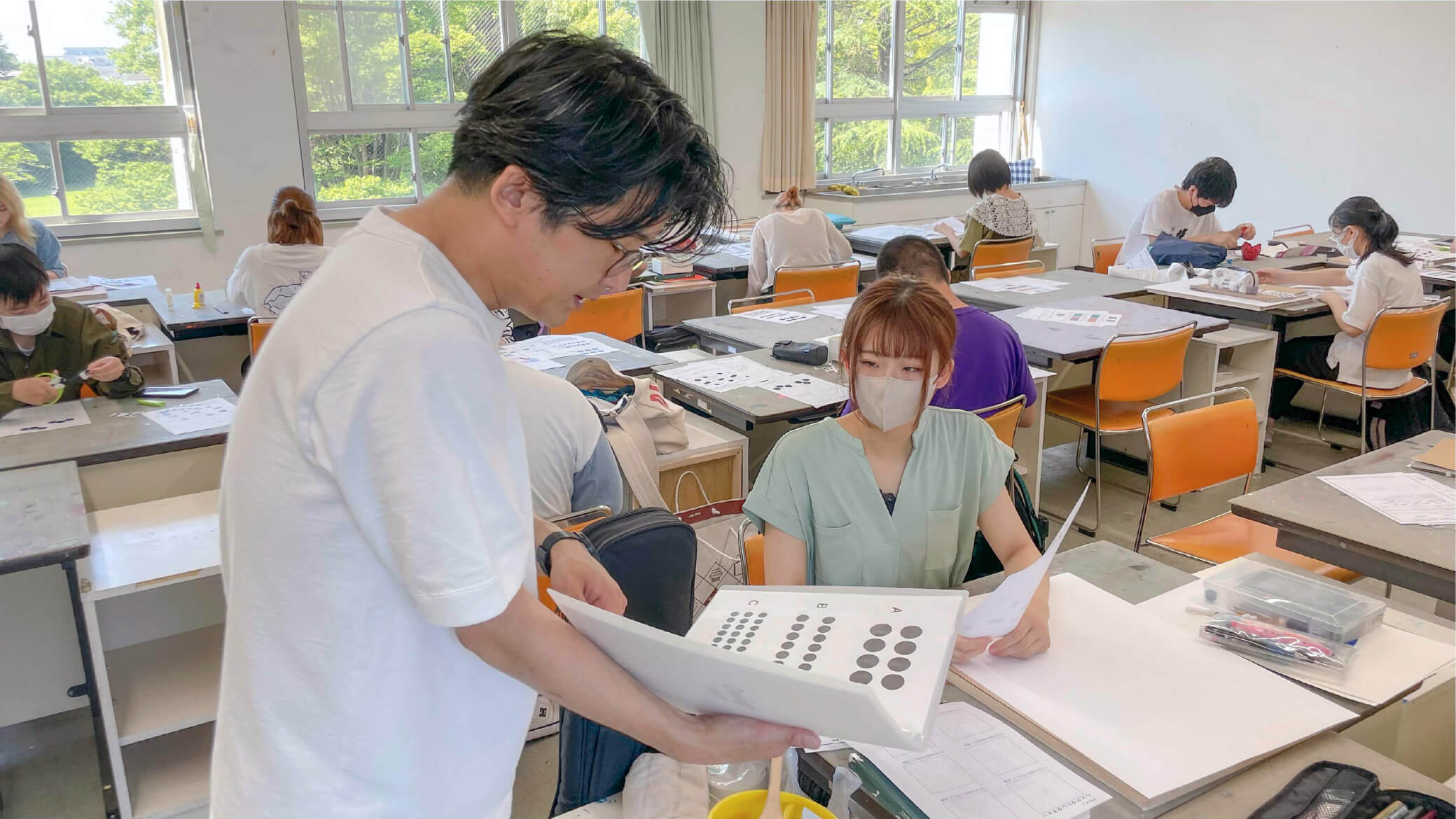 デザイン イメージ対比構成 授業風景 イメージ