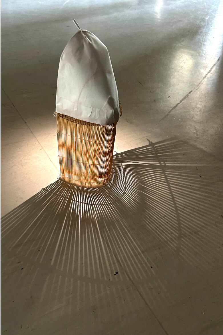 立体 面と紙素材による構成課題 (竹籤、和紙) イメージ