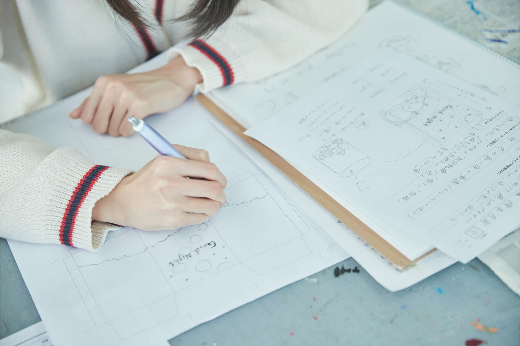 視覚デザイン 包むデザイン 授業風景 イメージ