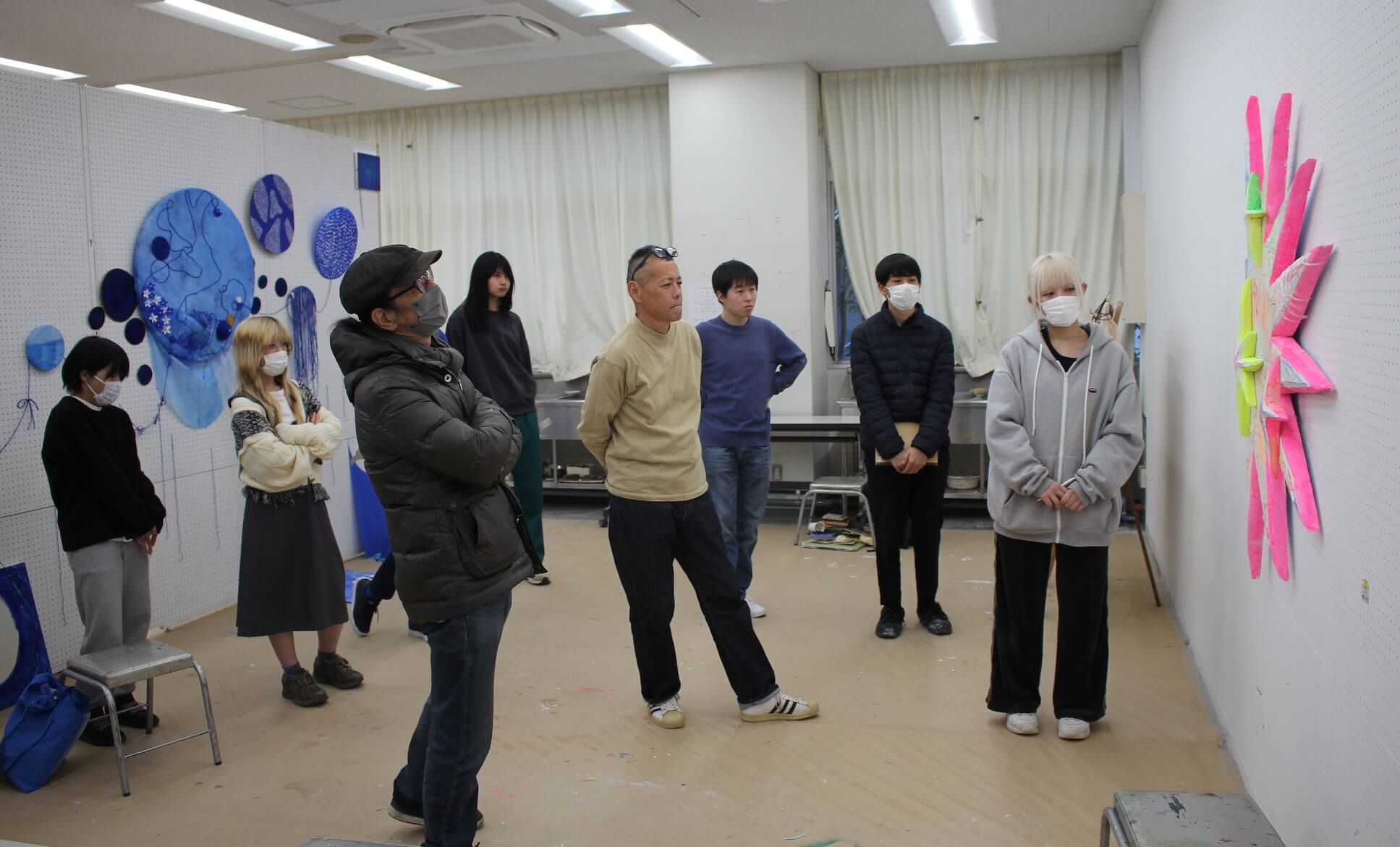 絵画基礎Ⅳ（ミクストメディア）授業風景3 イメージ