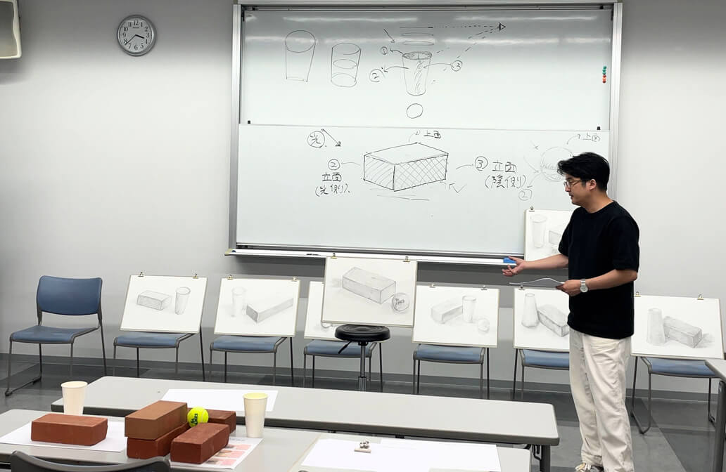 描き講習（来場型）の作品制作風景
