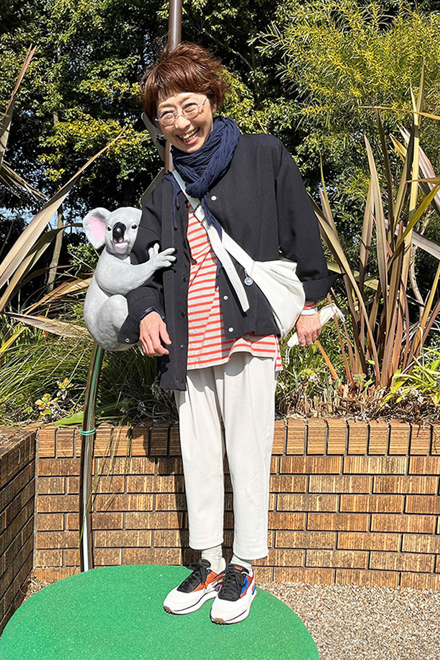 金沢動物園の40周年を記念した彫刻作品「腕はめコアラ」を展示 イメージ