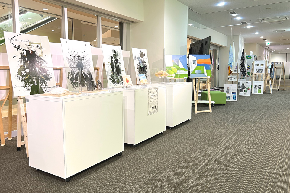 三菱ケミカル × 横浜美術大学 テキスタイル素材「ソアロン」を使ったクリエイションによる研究実験発表会 イメージ