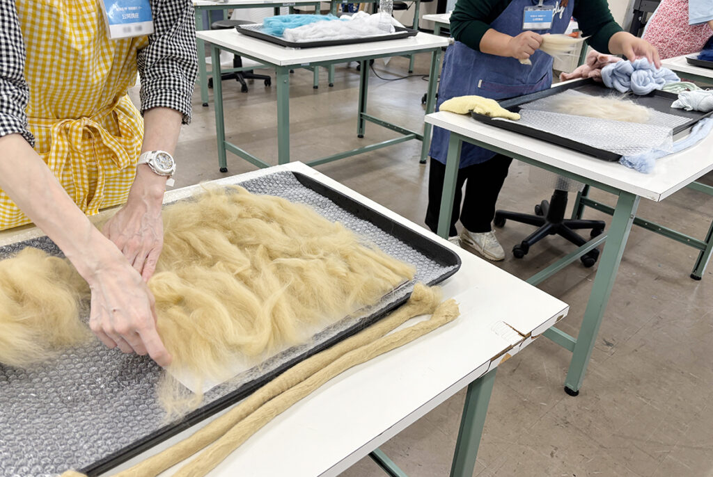 縮絨技法を用いたフェルトのバッグ作り イメージ