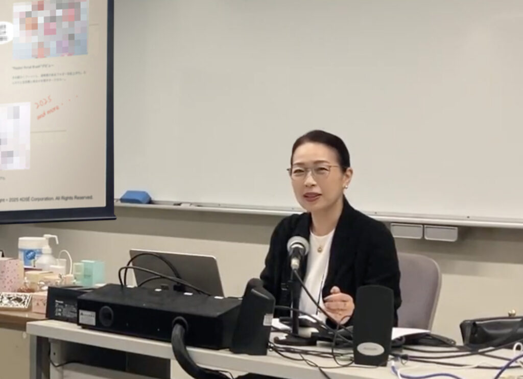 株式会社コーセークリエイティブディレクター益田あけみ講師による特別講演が開催されました イメージ
