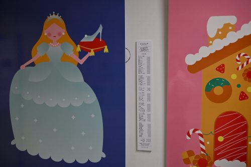 併設校に横浜美術大学の学生作品を展示しています イメージ